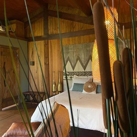 Pine Lodge - Direct Train To Porto Valongo  Exterior photo