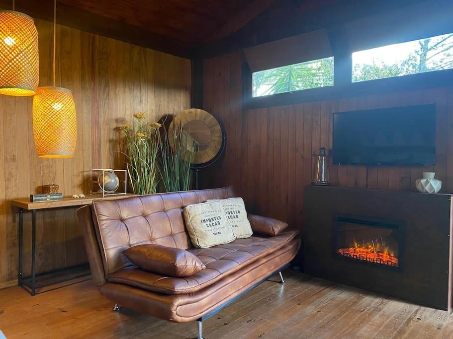 Pine Lodge - Direct Train To Porto Valongo  Exterior photo